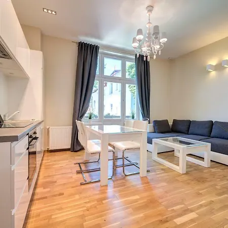 Dr - Frank Апартаменти Сопот