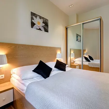 Dr - Frank Апартаменти *