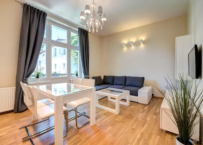 Dr - Frank Apartment