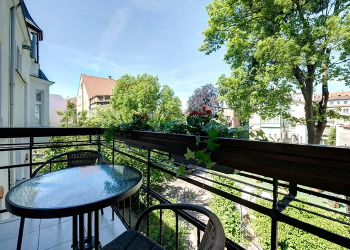 Dr - Frank Apartment *